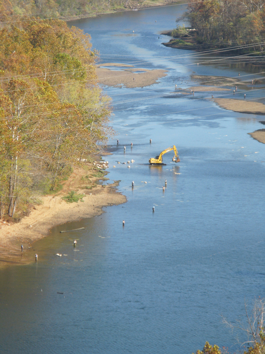 taneycomo-low-water-2011-a.jpg