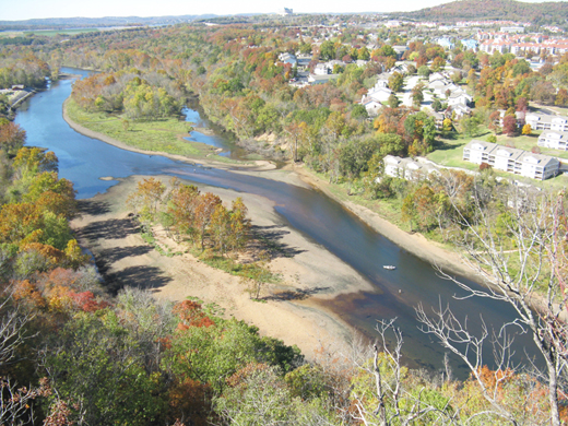 taneycomo-low-water-2011-e.jpg