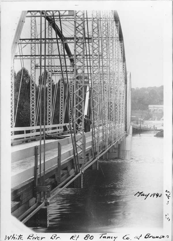 1943_flood_rte_80_bridge_600.jpg